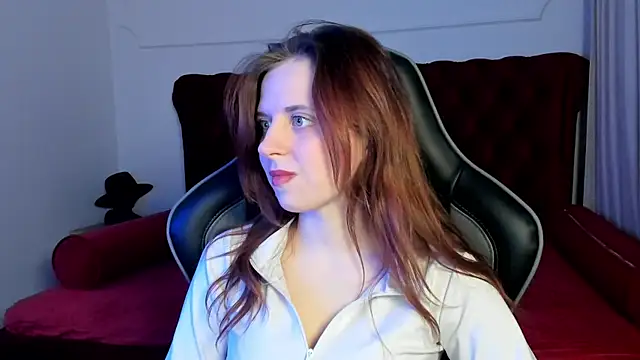 Chatroom XXX en direct de FreyaVey