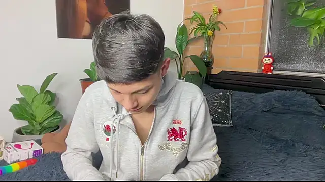 Andy_Belier23のライブXXXチャット