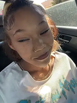 Chatroom XXX en direct de Tamiii420