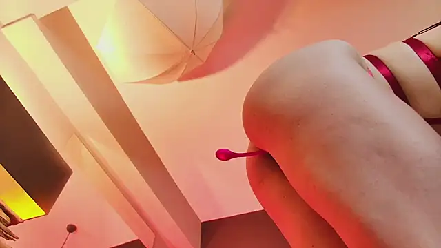 Chat +18 de MadilynFox ao vivo