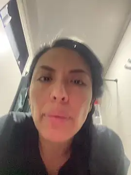 Chat +18 de Emma_Sanz__ ao vivo