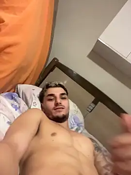 Show modela litlleboyeus na web-kameri