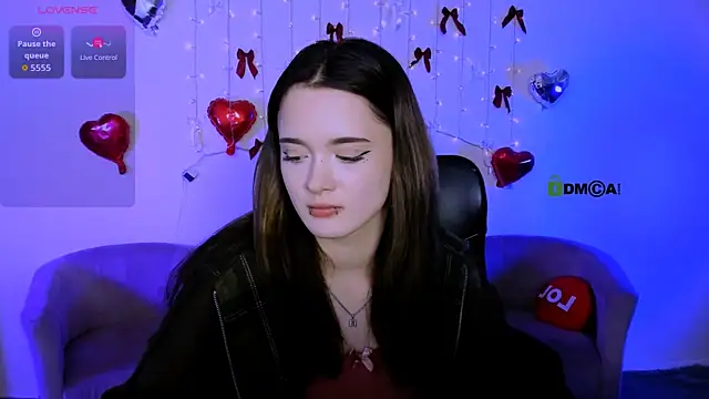 liana_kissesのライブXXXチャット