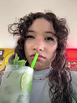 Živý XXX chat ChantalHans