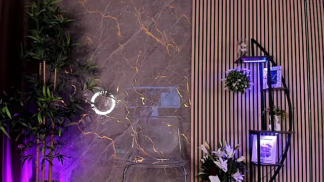 Red_Kim Chat XXX in diretta