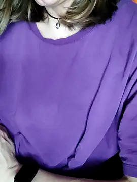 Aashikalaa Adlı Modelin Canlı XXX Sohbeti