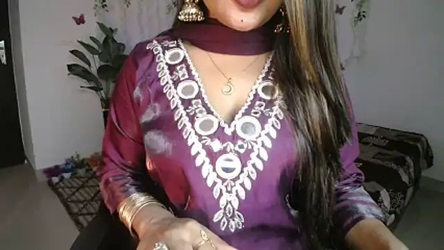 Онлайн чат XXX Naughtyy_stripgirl