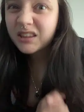 แชท XXX สดของ LisaFitz