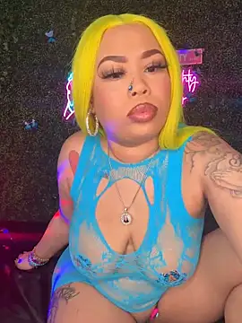 RenaThickAss élő XXX-chatje