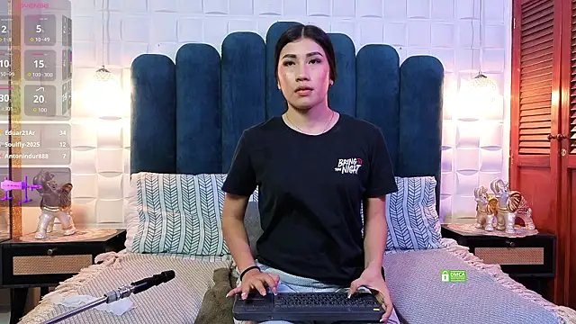 Lili_OpalのライブXXXチャット