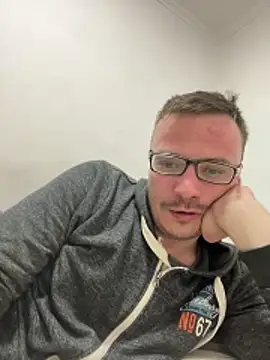 دردشة viktor1992-1-1 الجنسية المباشرة