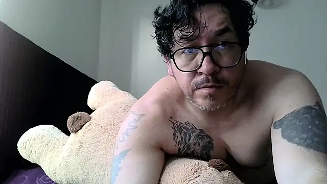 HiddenBear: онлайн-секс-чат