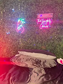 RenaThickAss: вебкам-шоу