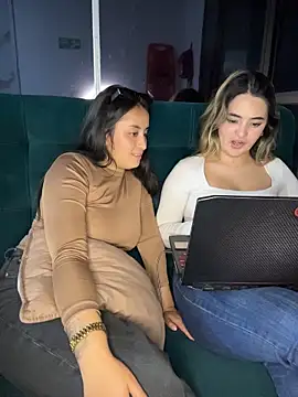 Pokazy przed kamerką – Antonella_Julieta