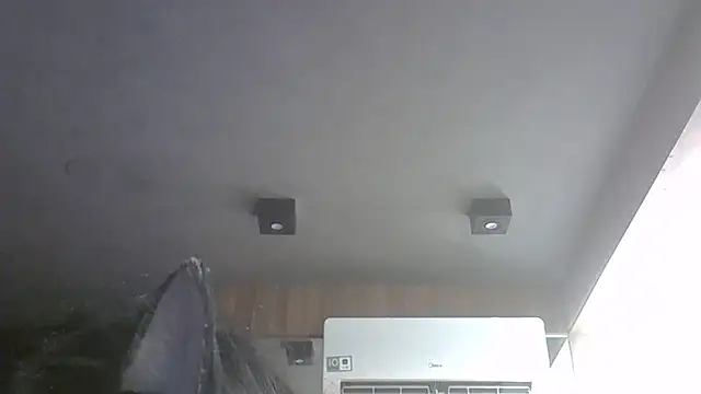 Chat +18 de SkinnyKitten ao vivo