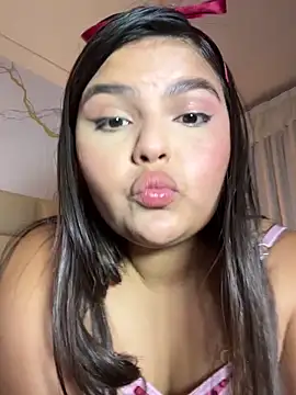 Lia_sexx Adlı Modelin Canlı XXX Sohbeti