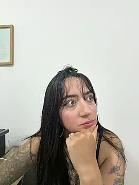 EmmyEvans1 Live XXX-Chat