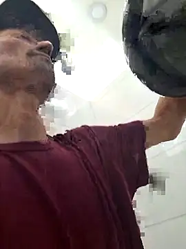 Nacho18hot Adlı Modelin Canlı XXX Sohbeti