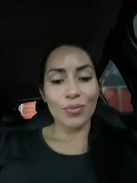 areviklusine1 Live XXX-chat