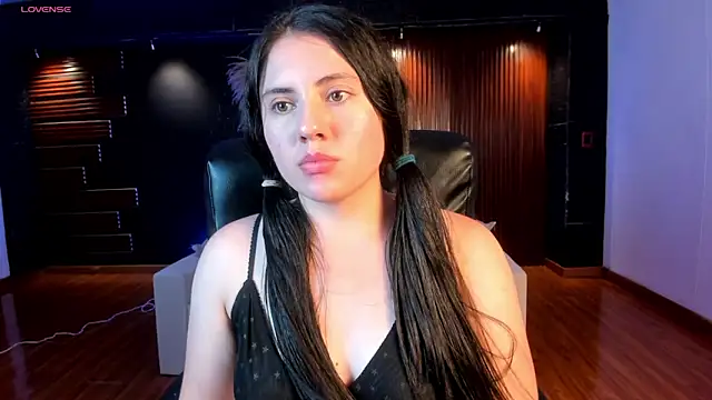 Chat +18 de Alicee_Broownn ao vivo
