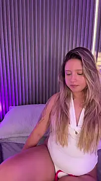 MiaPetit_'s Live XXX Chat