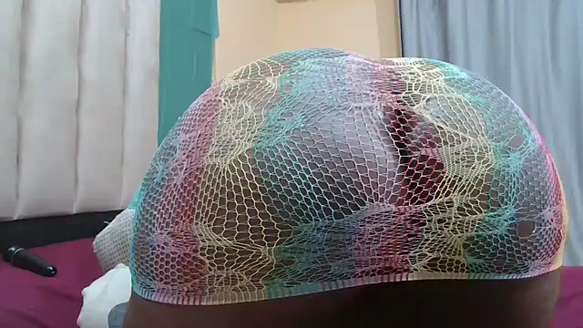 SexyAssQueenX: онлайн-секс-чат