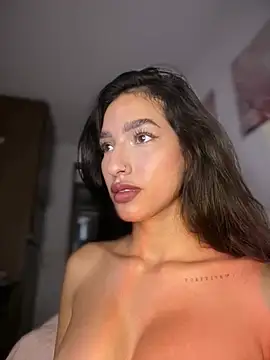 DulceLennsのライブXXXチャット