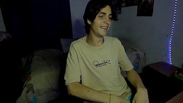 Chat XXX Live golden_ryyan