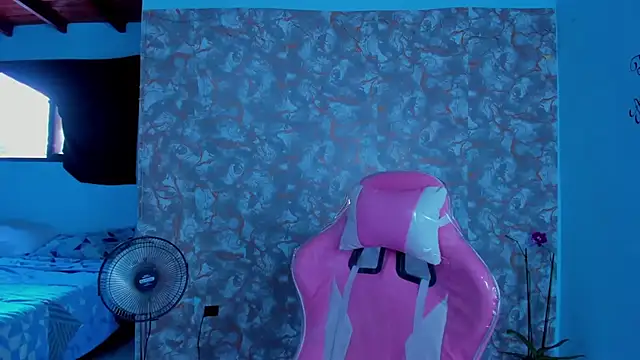 AngelaCoffee Adlı Modelin Canlı XXX Sohbeti