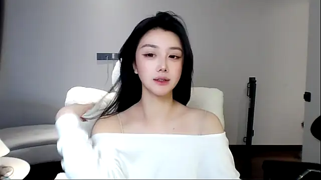 MedeLineayr's Webcam Show