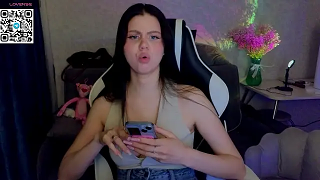 _wifi_'s Live XXX Chat