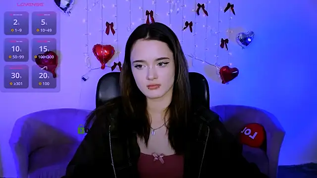 liana_kisses 现场XXX聊天