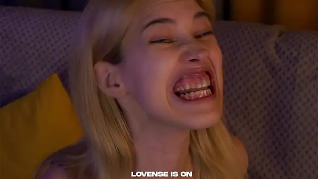 AngelicRice élő XXX-chatje