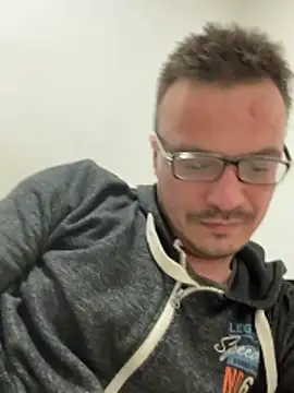 Show modela viktor1992-1-1 na web-kameri