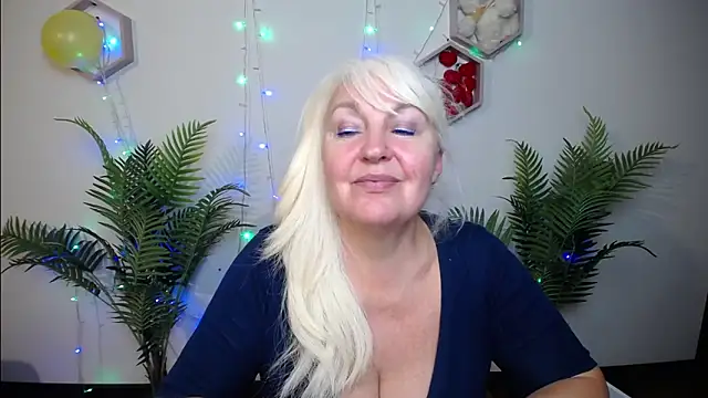 BlondyLeeBest's Live XXX Chat