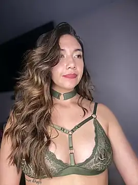 Iris_lee Show in webcam