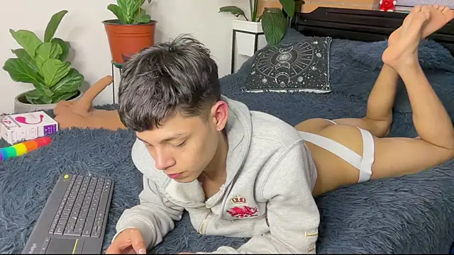 Andy_Belier23のウェブカメラショー