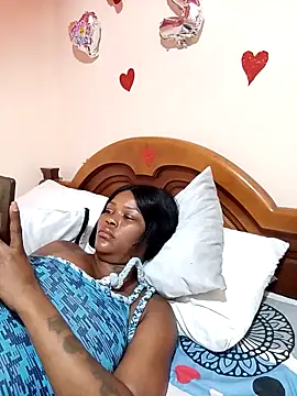 Chat +18 de Alissamore3 ao vivo