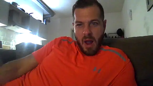 Chat XXX en directo de THE_CHEEKY_ALPHA