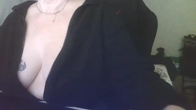 justerotiq webkamerás műsora