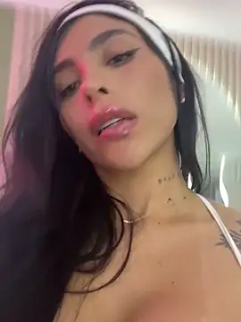 Sarah_Stone_のライブXXXチャット