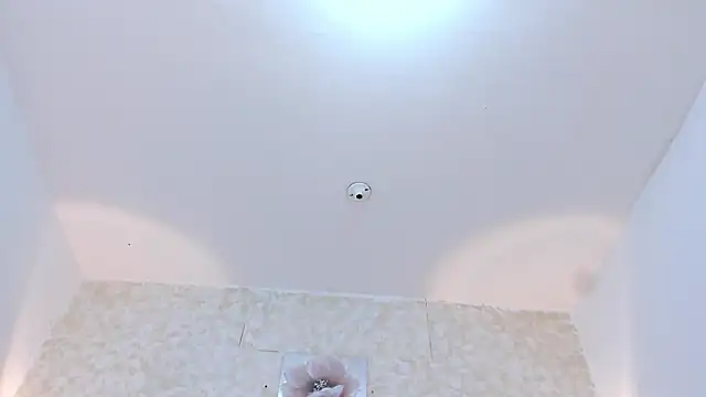 Chat XXX en directo de thamiina_