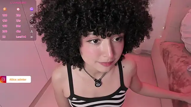 แชท XXX สดของ Alice_winter_