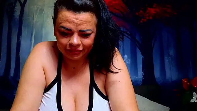 ElizabethEvenn Live XXX chat