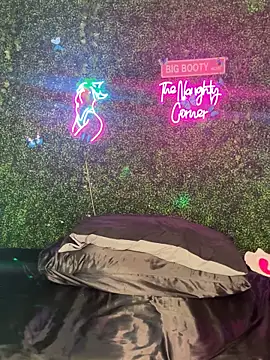 RenaThickAssn Live XXX chat