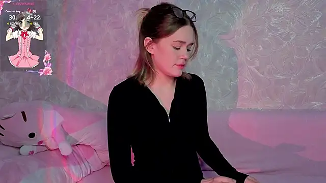 Omidodomi élő XXX-chatje