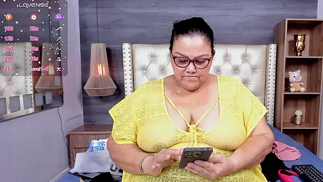 mommy_cute – Naživo XXX chat