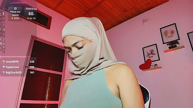 Yuli_arabic's Webcam Show