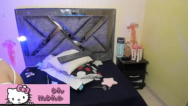 Mss_Meloddy Chat XXX in diretta