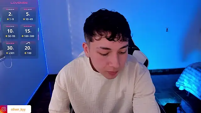 oliver_kyy Live XXX-Chat
